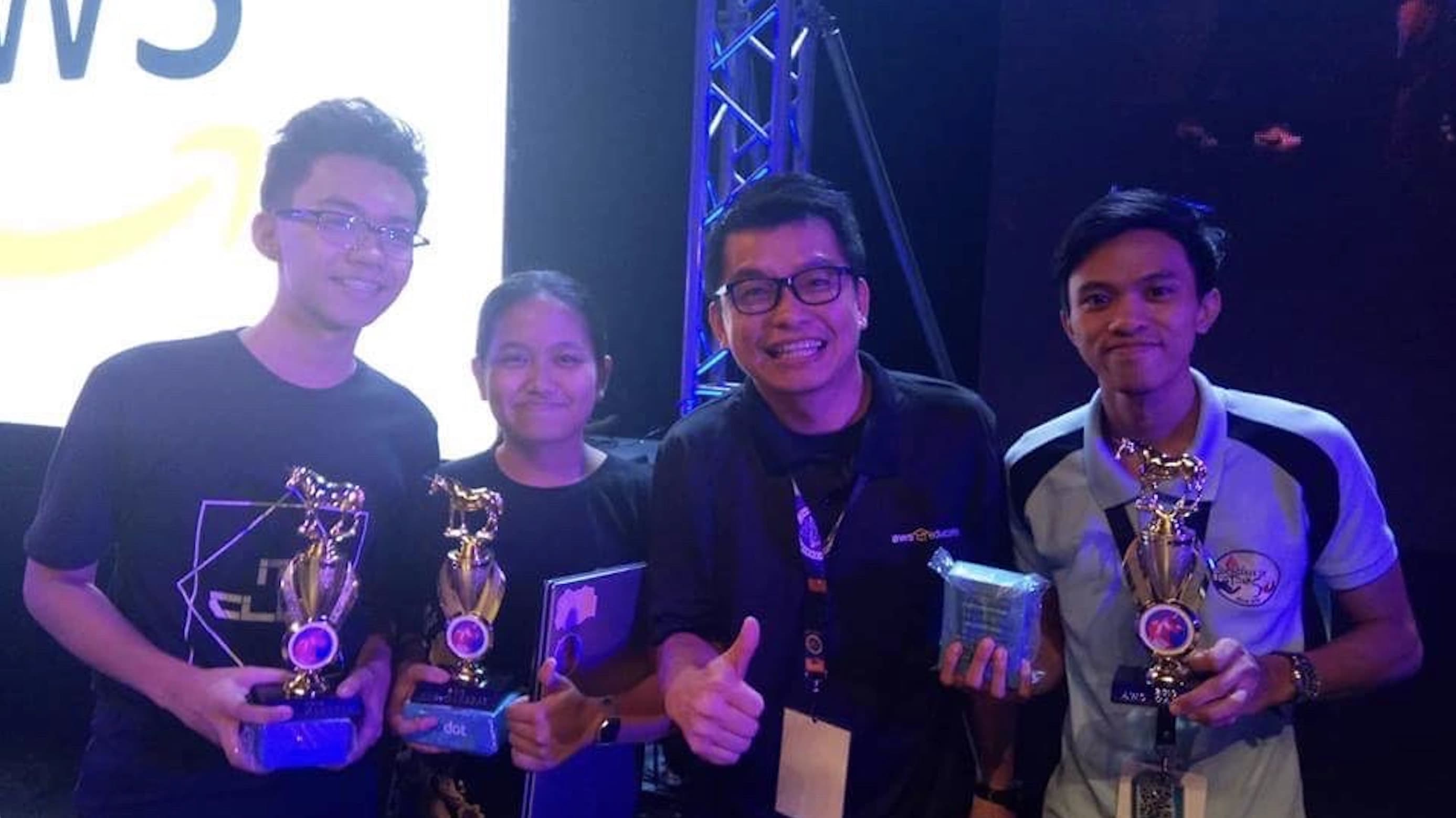 Y4iT 2018 AWS Siklab Pilipinas Hackathon